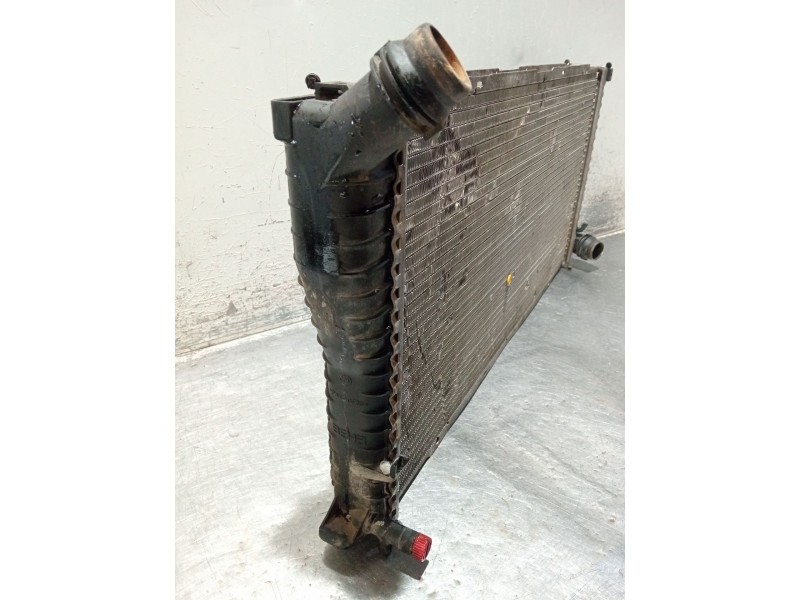 Recambio de radiador agua para bmw 5 (e39) 525 d referencia OEM IAM 77879070 22473459 