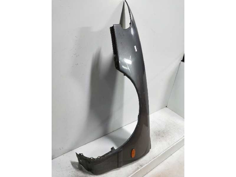 Recambio de aleta delantera izquierda para mazda 626 berlina (ge) 2.0 16v cat referencia OEM IAM   