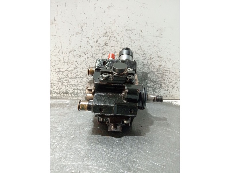 Recambio de bomba inyeccion para kia sorento i (jc) 2.5 crdi referencia OEM IAM 331004A410 0445010118 BOSCH