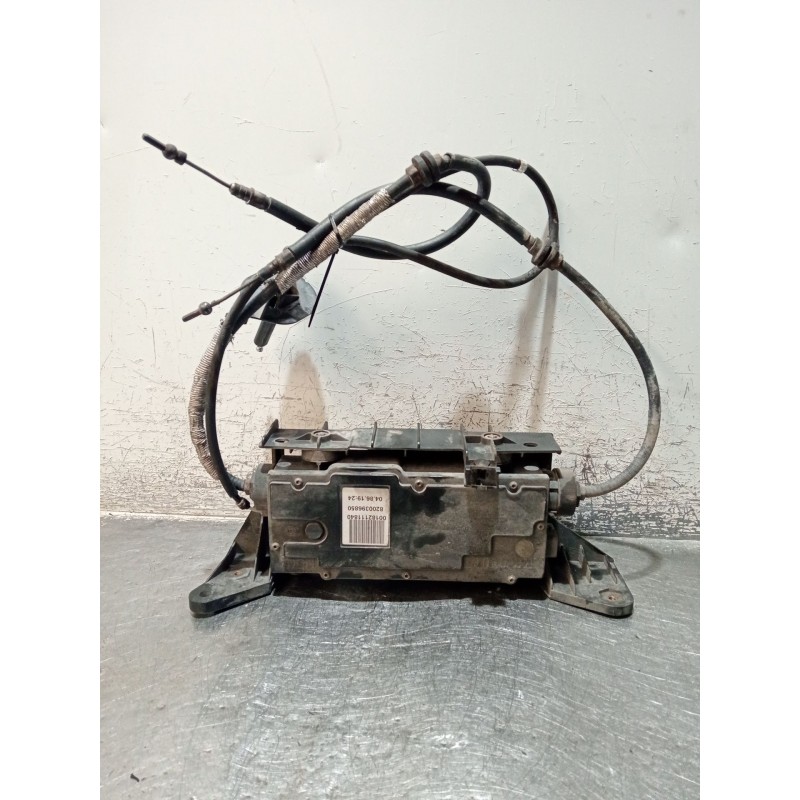 Recambio de freno de mano electrico para renault grand scénic ii (jm0/1_) 1.9 dci (jm0g, jm12, jm1g, jm2c) referencia OEM IAM 82