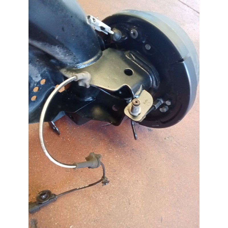 Recambio de puente trasero para ford fiesta (ce1) cool&connect referencia OEM IAM KE56983 E19102RS0609 TAMBOR/ABS