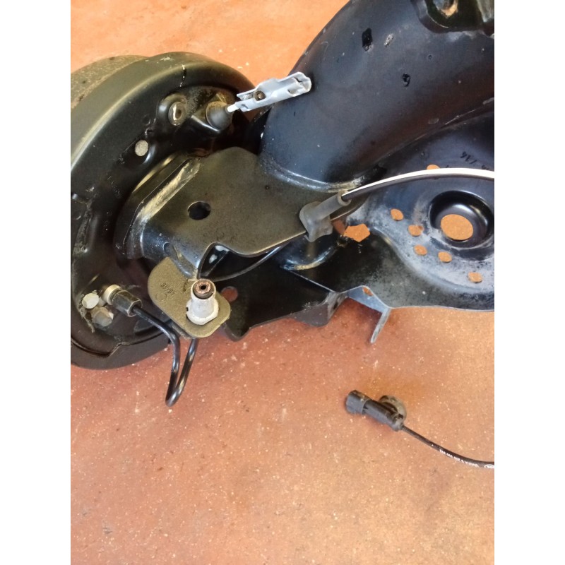 Recambio de puente trasero para ford fiesta (ce1) cool&connect referencia OEM IAM KE56983 E19102RS0609 TAMBOR/ABS