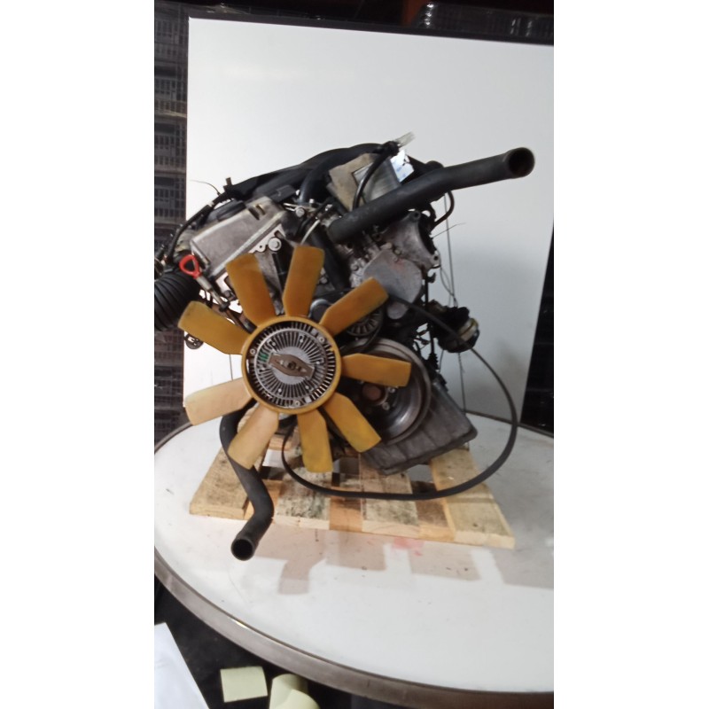 Recambio de motor completo para mercedes-benz clase c (w202) c 250 d (202.125) referencia OEM IAM 605960 BOSCH 12007359