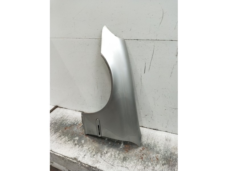 Recambio de aleta delantera izquierda para mercedes-benz clase c (w203) c 220 cdi (203.006) referencia OEM IAM   