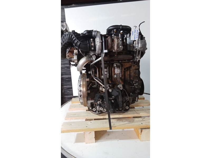 Recambio de motor completo para nissan primastar furgoneta (x83) 2.0 dci 115 referencia OEM IAM M9RS800 BOSCH B966185