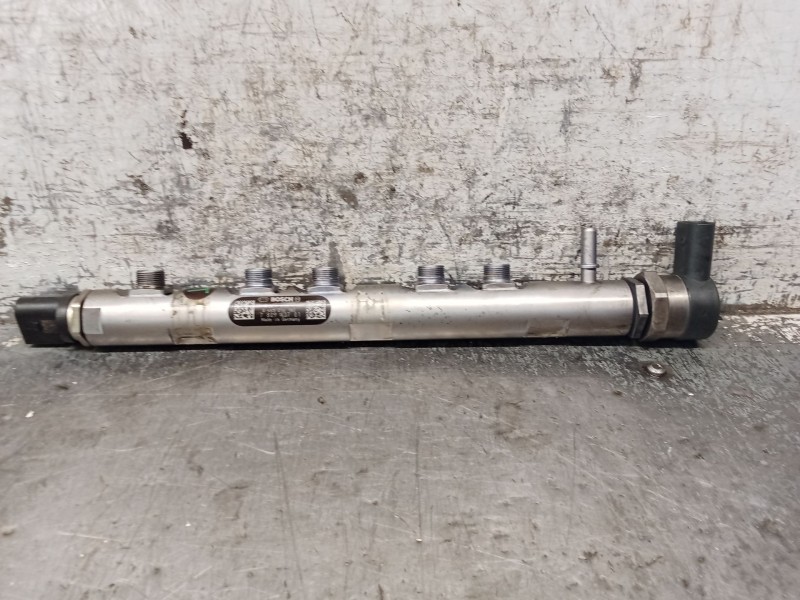 Recambio de rampa inyectora para bmw serie 3 berlina (e90) referencia OEM IAM 000730L1 0445214182 780912701