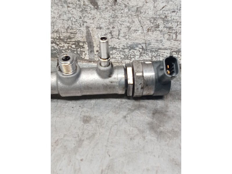 Recambio de rampa inyectora para jaguar e-pace (x540) 2.0 d180 awd referencia OEM IAM G4D39D280AA 0445214332 BOSCH