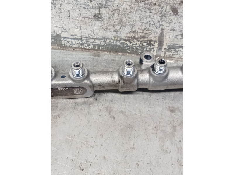 Recambio de rampa inyectora para jaguar e-pace (x540) 2.0 d180 awd referencia OEM IAM G4D39D280AA 0445214332 BOSCH