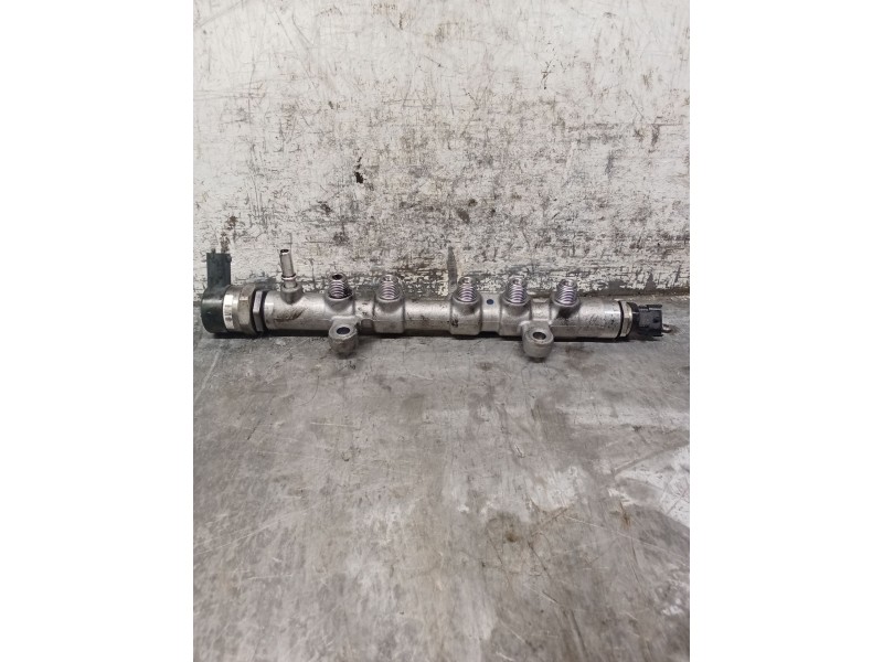 Recambio de rampa inyectora para jaguar e-pace (x540) 2.0 d180 awd referencia OEM IAM G4D39D280AA 0445214332 BOSCH