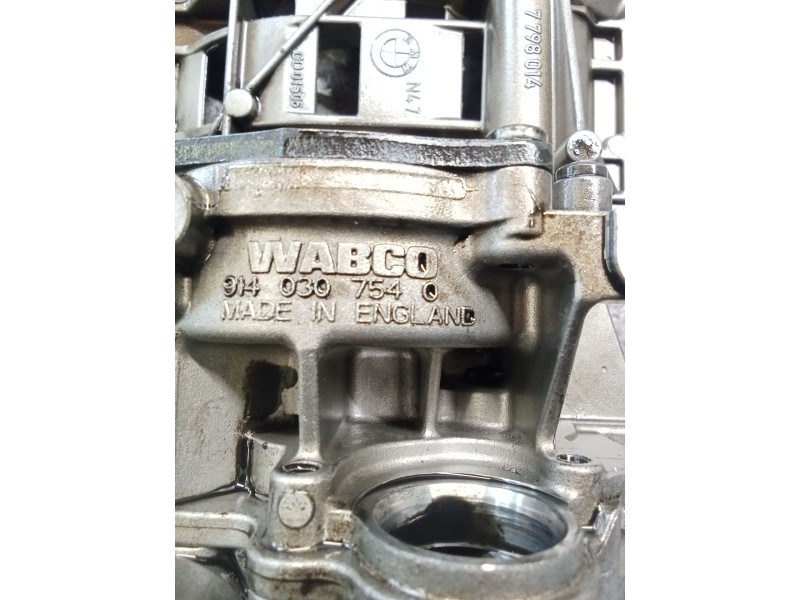 Recambio de bomba aceite para bmw serie 3 berlina (e90) referencia OEM IAM 9140307540 7798014 