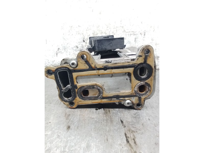 Recambio de enfriador aceite motor para bmw serie 3 berlina (e90) referencia OEM IAM 51750610 70310369 L1609004 2156698