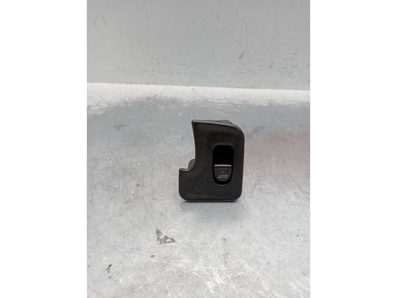 Recambio de mando elevalunas delantero derecho para alfa romeo gt (937_) 1.9 jtd (937cxn1b) referencia OEM IAM 735263170  
