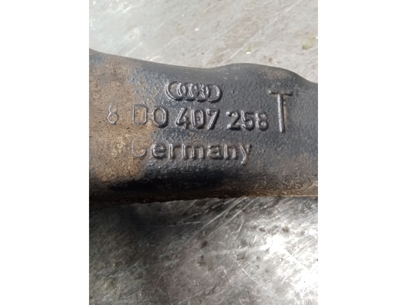 Recambio de mangueta delantera derecha para volkswagen passat b5 (3b2) 1.9 tdi referencia OEM IAM 8D0407258T  