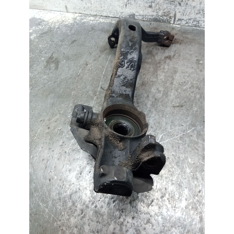 Recambio de mangueta delantera derecha para volkswagen passat b5 (3b2) 1.9 tdi referencia OEM IAM 8D0407258T  