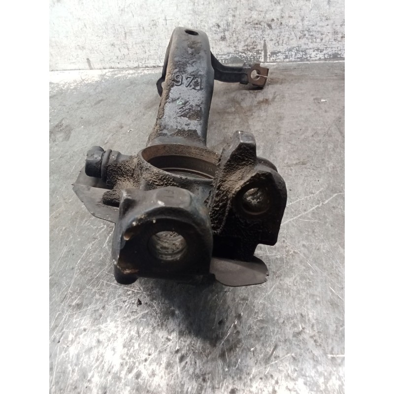 Recambio de mangueta delantera derecha para volkswagen passat b5 (3b2) 1.9 tdi referencia OEM IAM 8D0407258T  