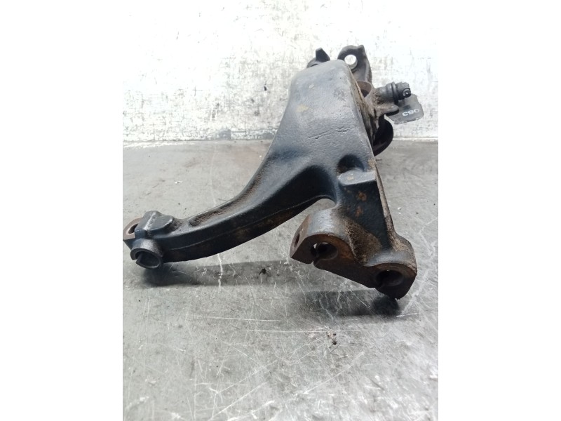 Recambio de mangueta delantera derecha para volkswagen passat b5 (3b2) 1.9 tdi referencia OEM IAM 8D0407258T  