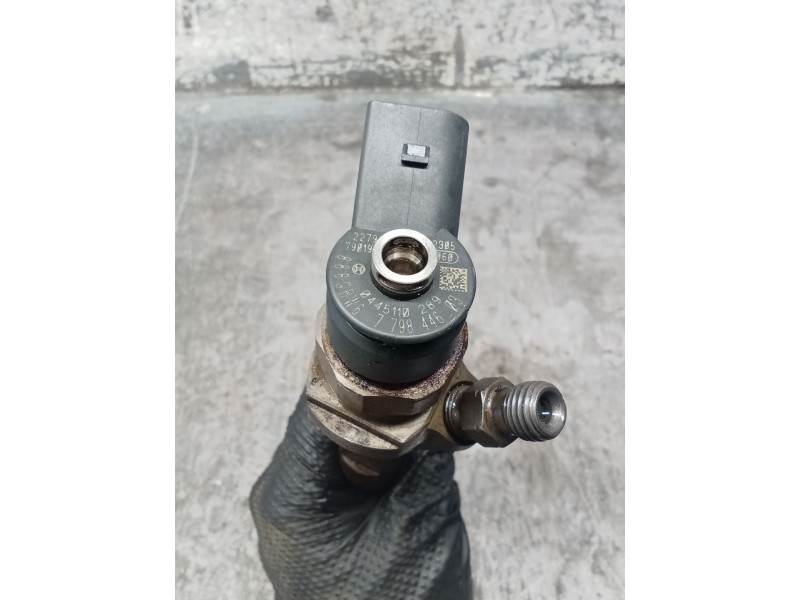 Recambio de inyector para bmw serie 3 berlina (e90) referencia OEM IAM 779844603 0445110289 BOSCH