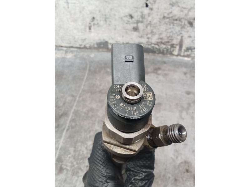 Recambio de inyector para bmw serie 3 berlina (e90) referencia OEM IAM 779844603 0445110289 BOSCH