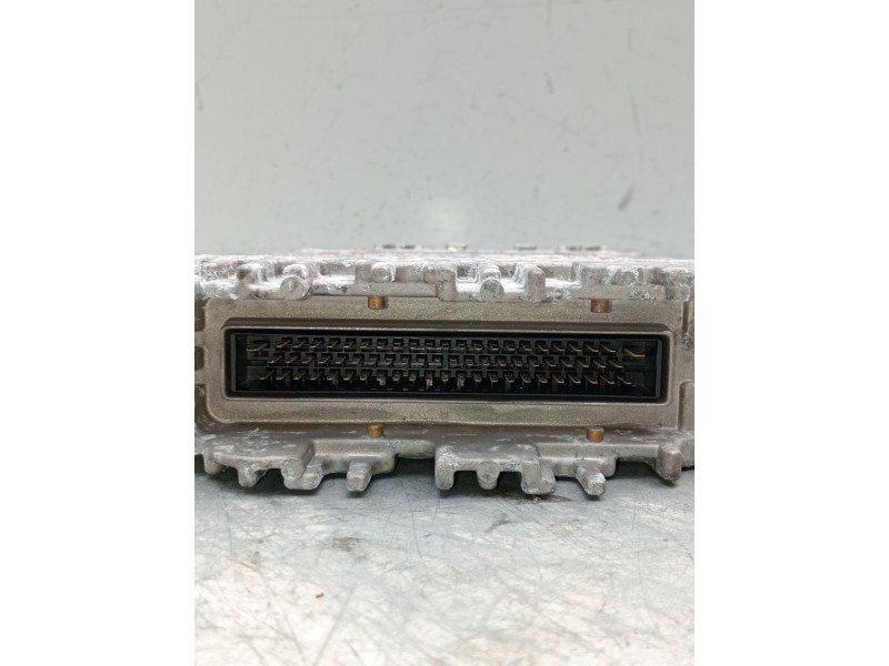 Recambio de centralita motor uce para volkswagen passat b5 (3b2) 1.9 tdi referencia OEM IAM 0281001656 028906021GL 