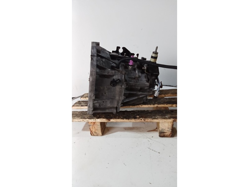 Recambio de caja cambios para nissan primastar furgoneta (x83) 2.0 dci 115 referencia OEM IAM PF6009 6v C006080