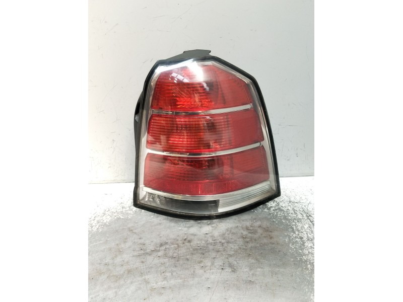 Recambio de piloto trasero derecho para opel zafira / zafira family b (a05) 1.9 cdti (m75) referencia OEM IAM 24451843 13252448 