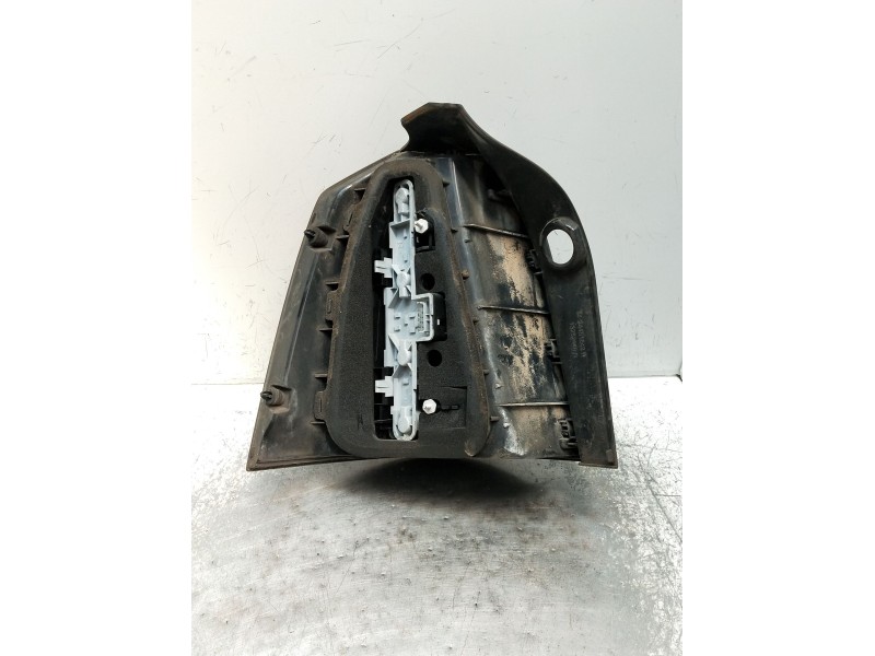 Recambio de piloto trasero derecho para opel zafira / zafira family b (a05) 1.9 cdti (m75) referencia OEM IAM 24451843 13252448 