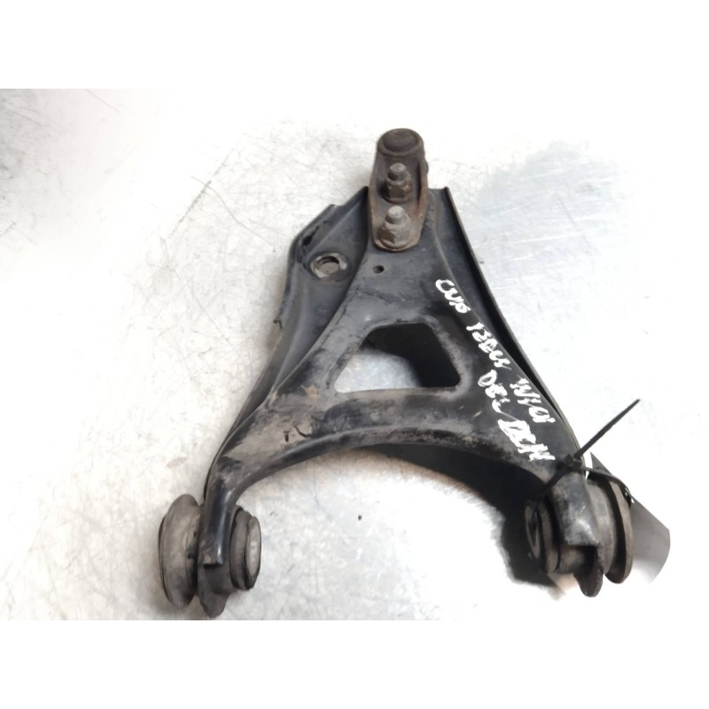 Recambio de brazo suspension inferior delantero derecho para renault clio ii fase ii (b/cb0) base authentique referencia OEM IAM