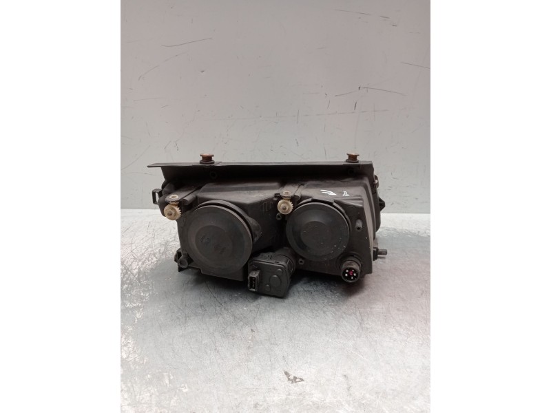 Recambio de faro izquierdo para volkswagen passat b5 (3b2) 1.9 tdi referencia OEM IAM   