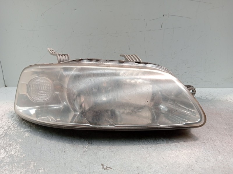 Recambio de faro derecho para daewoo kalos (klas) 1.4 referencia OEM IAM   