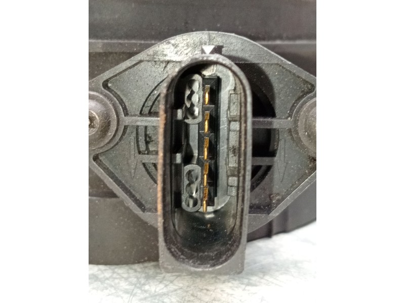 Recambio de caudalimetro para bmw 5 (e39) 525 d referencia OEM IAM 0928400468 77870760 