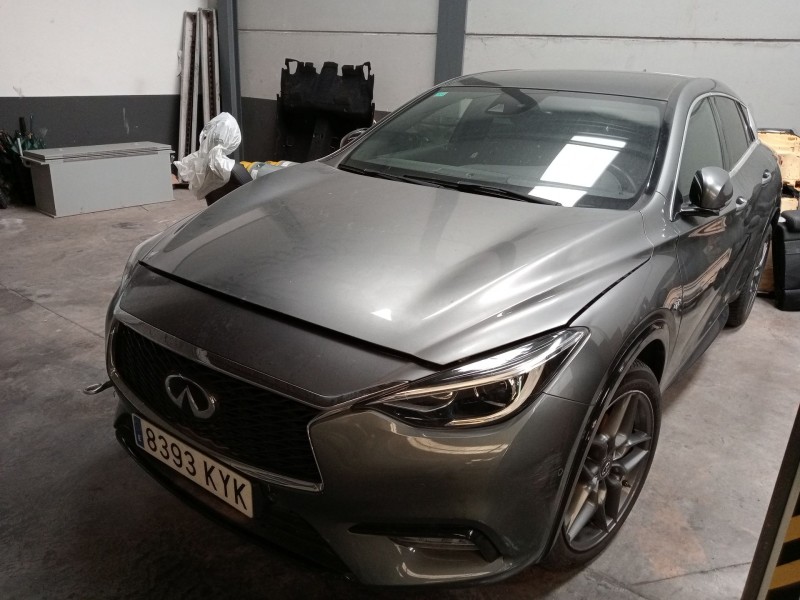 infiniti q30 del año 2016