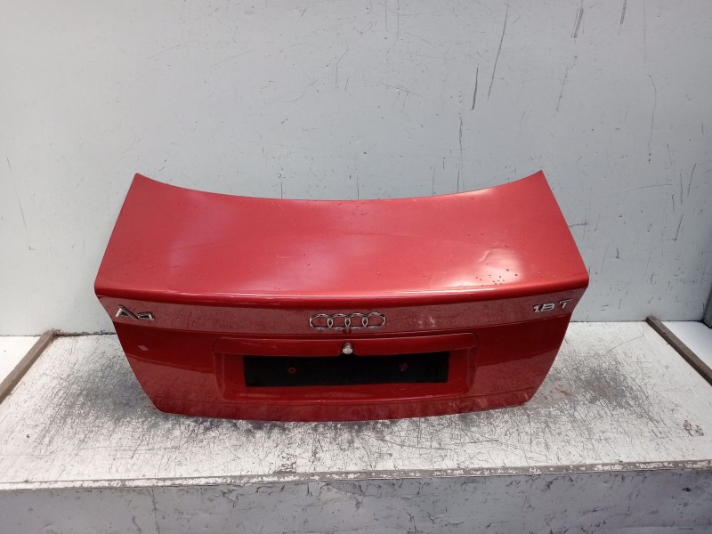 Recambio de tapa maletero para audi a4 b5 (8d2) 1.8 t referencia OEM IAM  4P 