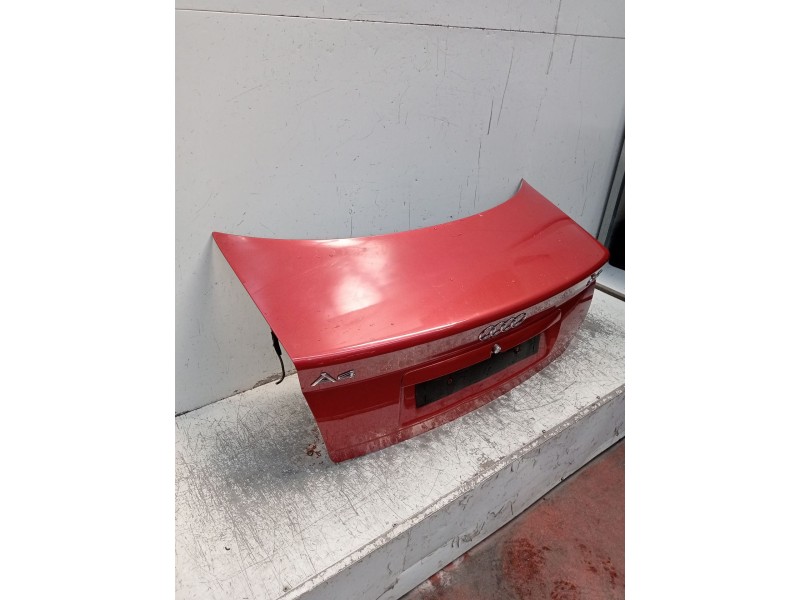 Recambio de tapa maletero para audi a4 b5 (8d2) 1.8 t referencia OEM IAM  4P 