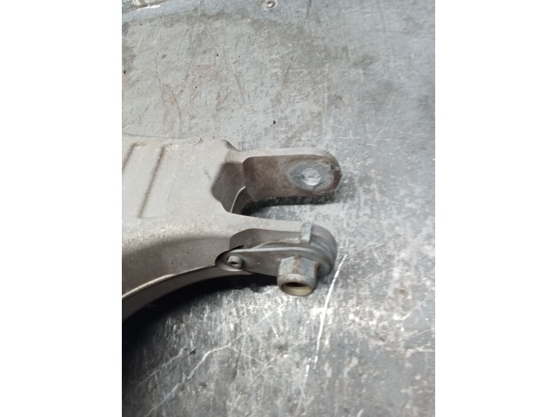 Recambio de brazo suspension inferior trasero derecho para jaguar e-pace (x540) 2.0 d180 awd referencia OEM IAM FK725B530AG  