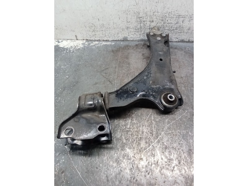 Recambio de brazo suspension inferior delantero derecho para jaguar e-pace (x540) 2.0 d180 awd referencia OEM IAM J9C33A052AD  