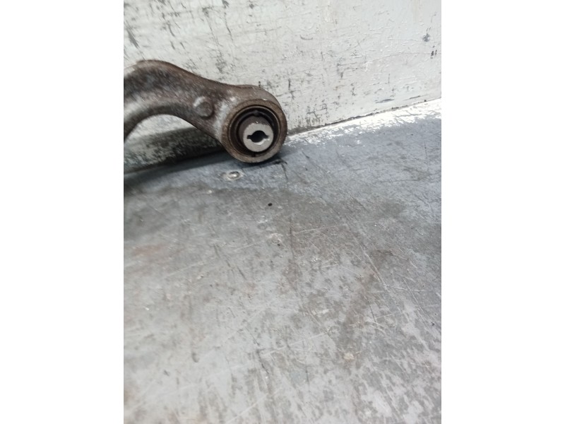 Recambio de brazo suspension inferior trasero izquierdo para jaguar e-pace (x540) 2.0 d180 awd referencia OEM IAM   