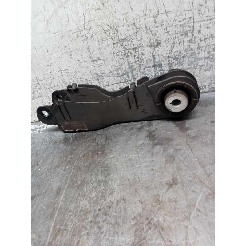 Recambio de brazo suspension inferior trasero derecho para jaguar e-pace (x540) 2.0 d180 awd referencia OEM IAM J9C35K832AA  