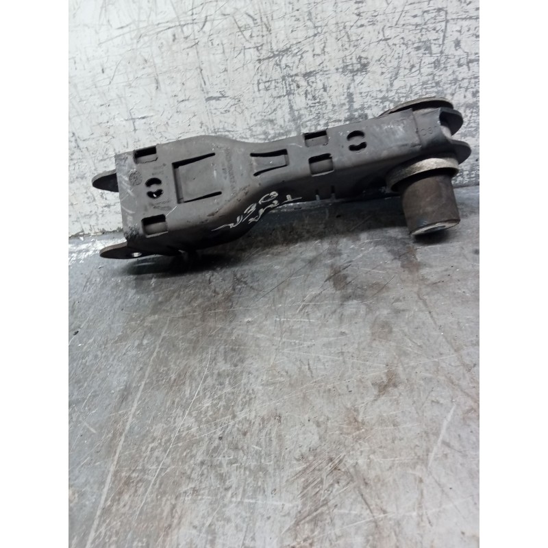 Recambio de brazo suspension inferior trasero derecho para jaguar e-pace (x540) 2.0 d180 awd referencia OEM IAM J9C35K832AA  