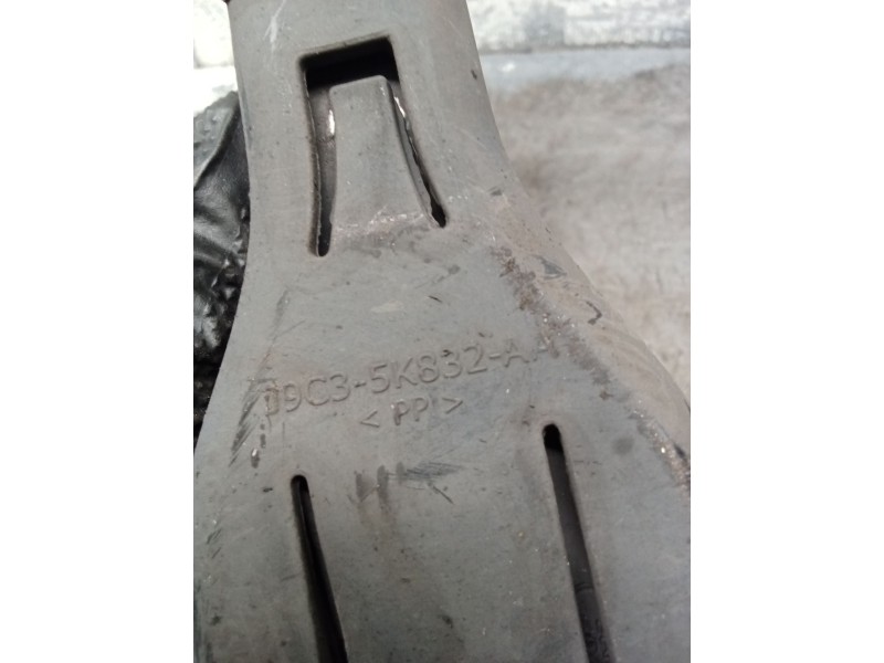 Recambio de brazo suspension inferior trasero derecho para jaguar e-pace (x540) 2.0 d180 awd referencia OEM IAM J9C35K832AA  