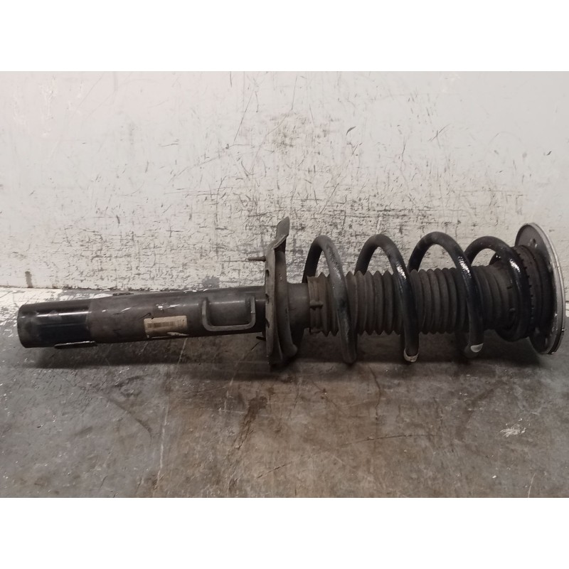 Recambio de amortiguador delantero izquierdo para jaguar e-pace (x540) 2.0 d180 awd referencia OEM IAM J9C3-18K001-AF  