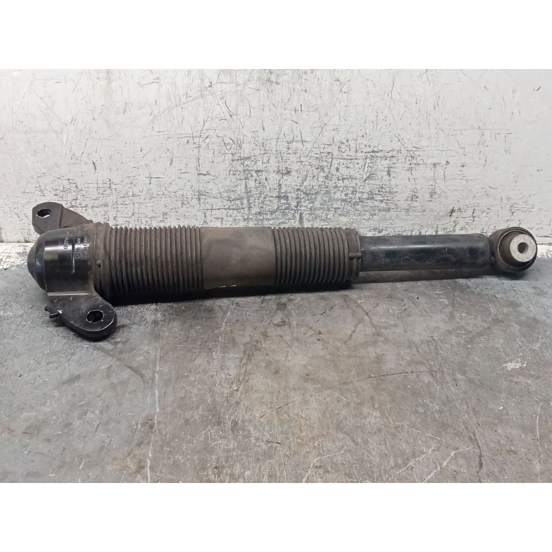 Recambio de amortiguador trasero derecho para jaguar e-pace (x540) 2.0 d180 awd referencia OEM IAM GK7218A116  