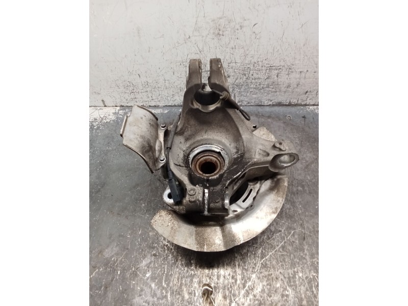 Recambio de mangueta delantera derecha para jaguar e-pace (x540) 2.0 d180 awd referencia OEM IAM J9C33K205AB  