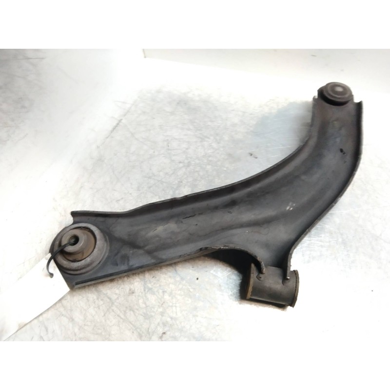 Recambio de brazo suspension inferior delantero derecho para renault clio iii 1.5 dci diesel fap referencia OEM IAM   