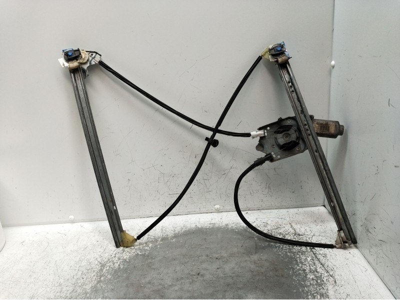 Recambio de elevalunas delantero derecho para renault laguna ii grandtour (kg0/1_) 1.9 dci (kg1v) referencia OEM IAM 400569E 5P 