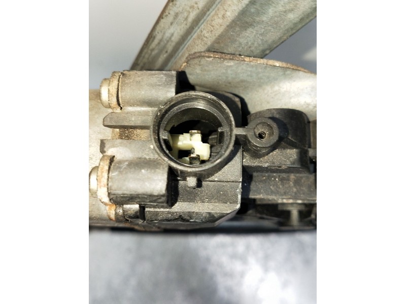 Recambio de elevalunas delantero derecho para renault laguna ii grandtour (kg0/1_) 1.9 dci (kg1v) referencia OEM IAM 400569E 5P 