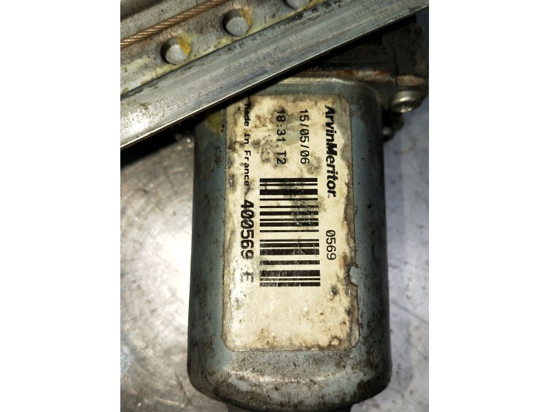 Recambio de elevalunas delantero derecho para renault laguna ii grandtour (kg0/1_) 1.9 dci (kg1v) referencia OEM IAM 400569E 5P 