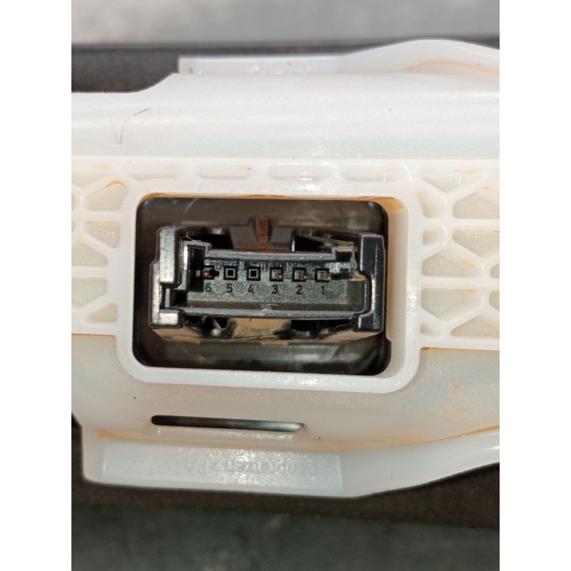 Recambio de piloto trasero derecho interior para bmw x1/ix1 u11 x1 sdrive18d referencia OEM IAM H8946535609 F03862000F 