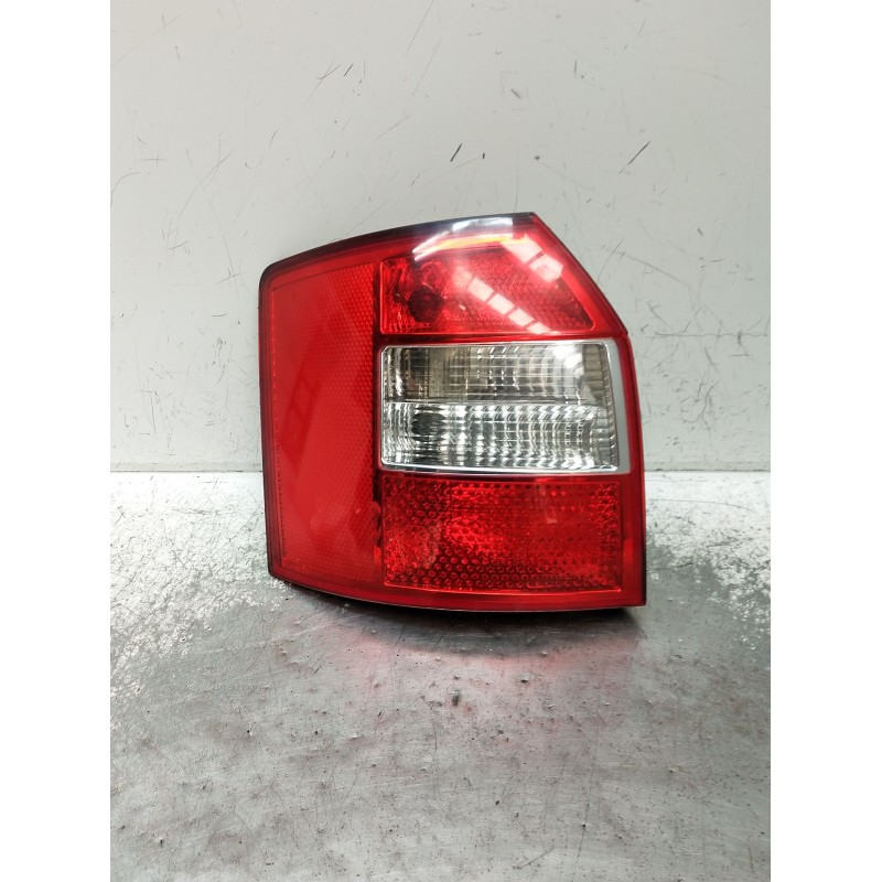 Recambio de piloto trasero izquierdo para audi a4 b6 avant (8e5) 2.5 tdi quattro referencia OEM IAM 8E9945095  