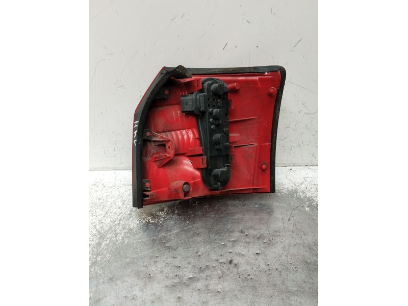 Recambio de piloto trasero izquierdo para audi a4 b6 avant (8e5) 2.5 tdi quattro referencia OEM IAM 8E9945095  