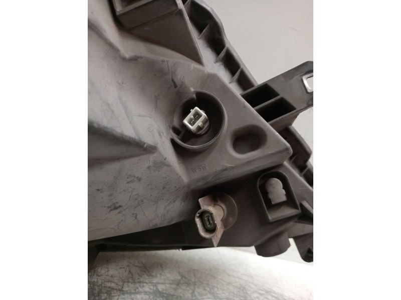 Recambio de faro izquierdo para nissan primastar furgoneta (x83) 2.0 dci 115 referencia OEM IAM 8200701354 93859829 89313970
